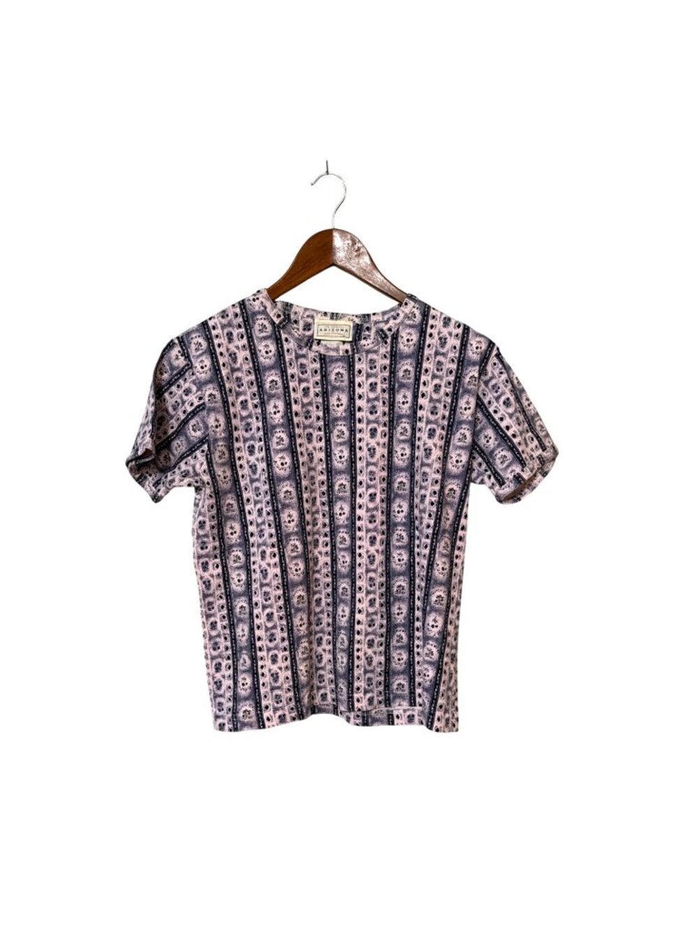 Vtg The Original Arizona Jean Co. Pink & Navy Patterned Short Sleeve Tee‎ L